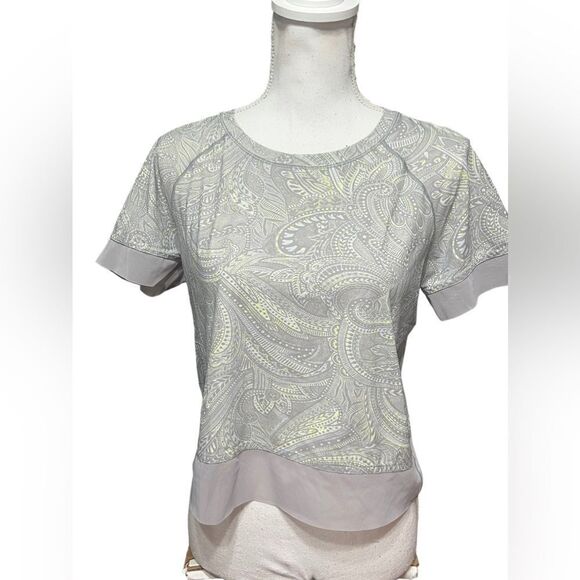 Lululemon Stripe In Stride crop paisley tee size 8? - Picture 5 of 6